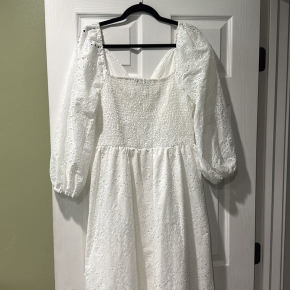 Beautiful Maxi Dress - Picture 8 of 12